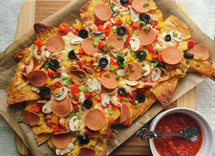 Pepperoni Pizza Nachos