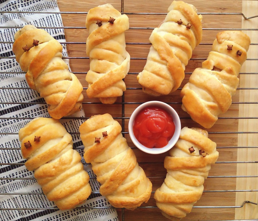 Vegan Sausage Pastry&nbsp;Mummies